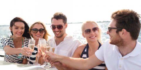 people enjoying a summer cruise