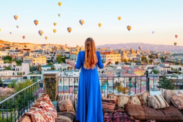 Woman at the Hotel Nacional de Cuba